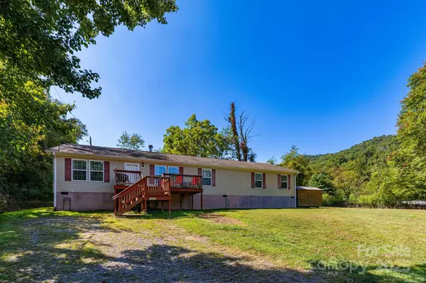 Swannanoa, NC 28778,324 Lytle Cove RD