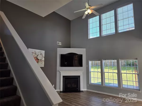 Mooresville, NC 28115,186 Golden Valley DR