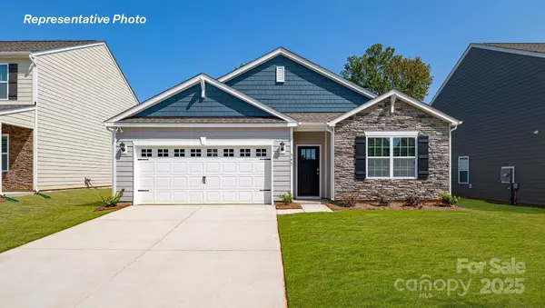 706 14th Avenue CT NE, Hickory, NC 28601