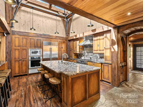 Black Mountain, NC 28711,113 Forest Hills DR