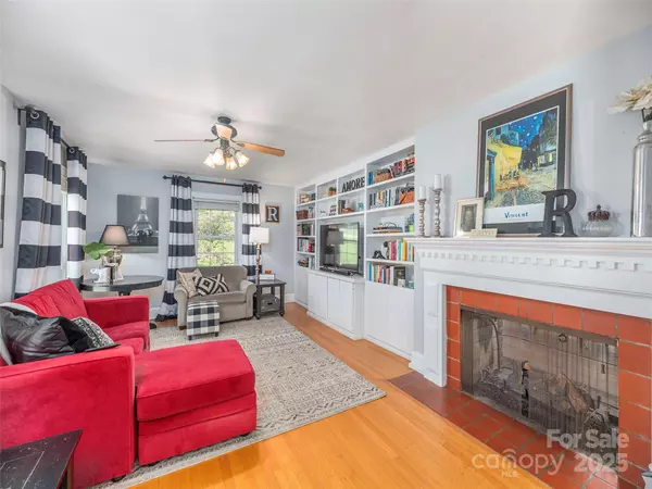 Canton, NC 28716,91 Star Ridge RD