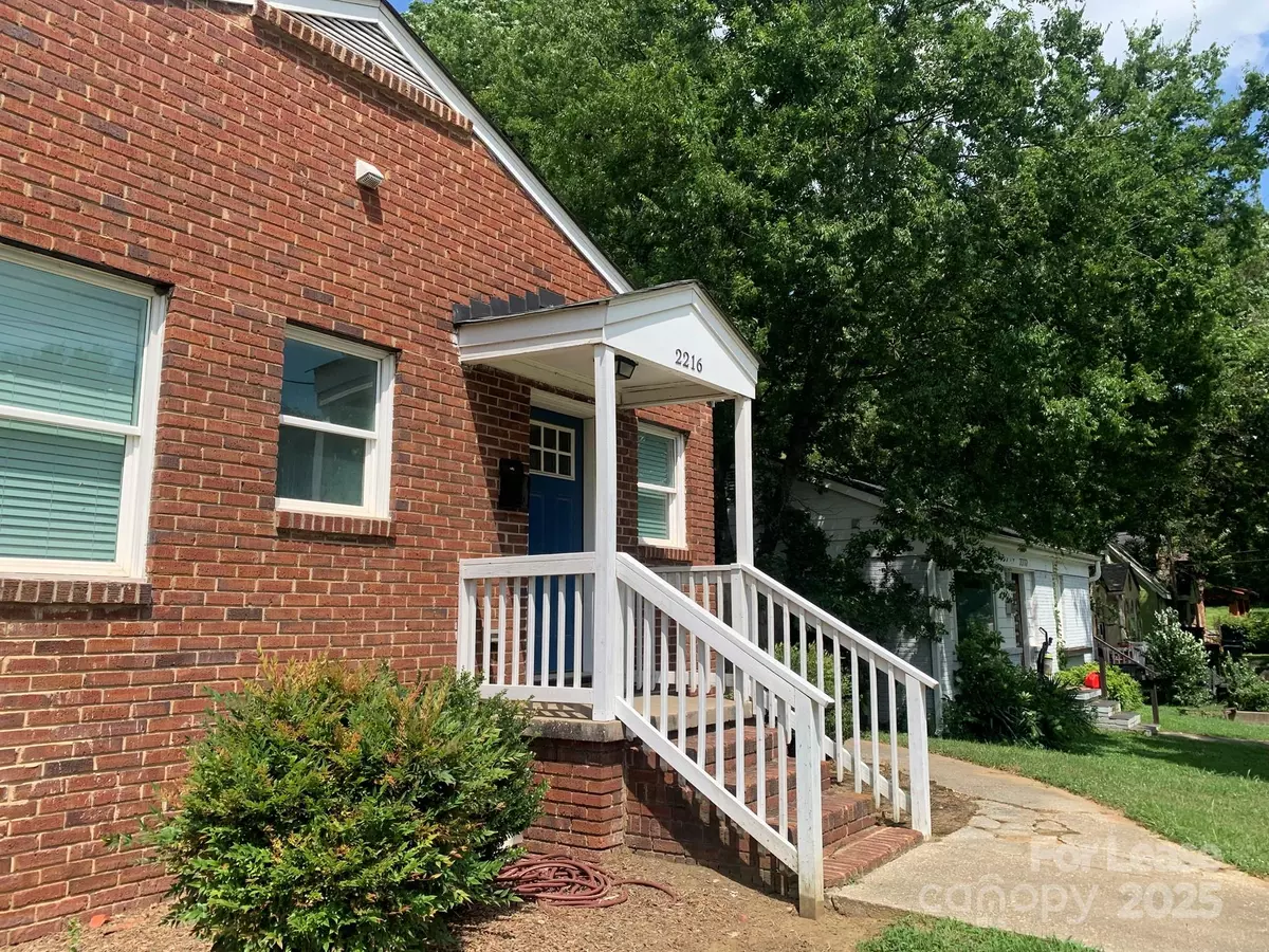 Charlotte, NC 28208,2216 Rozzelles Ferry RD