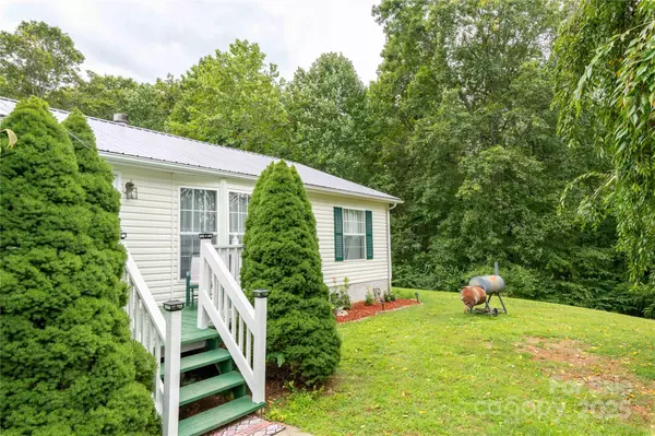 Burnsville, NC 28714,98 Cardinal LN