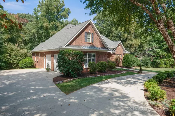 Lincolnton, NC 28092,675 Heather DR