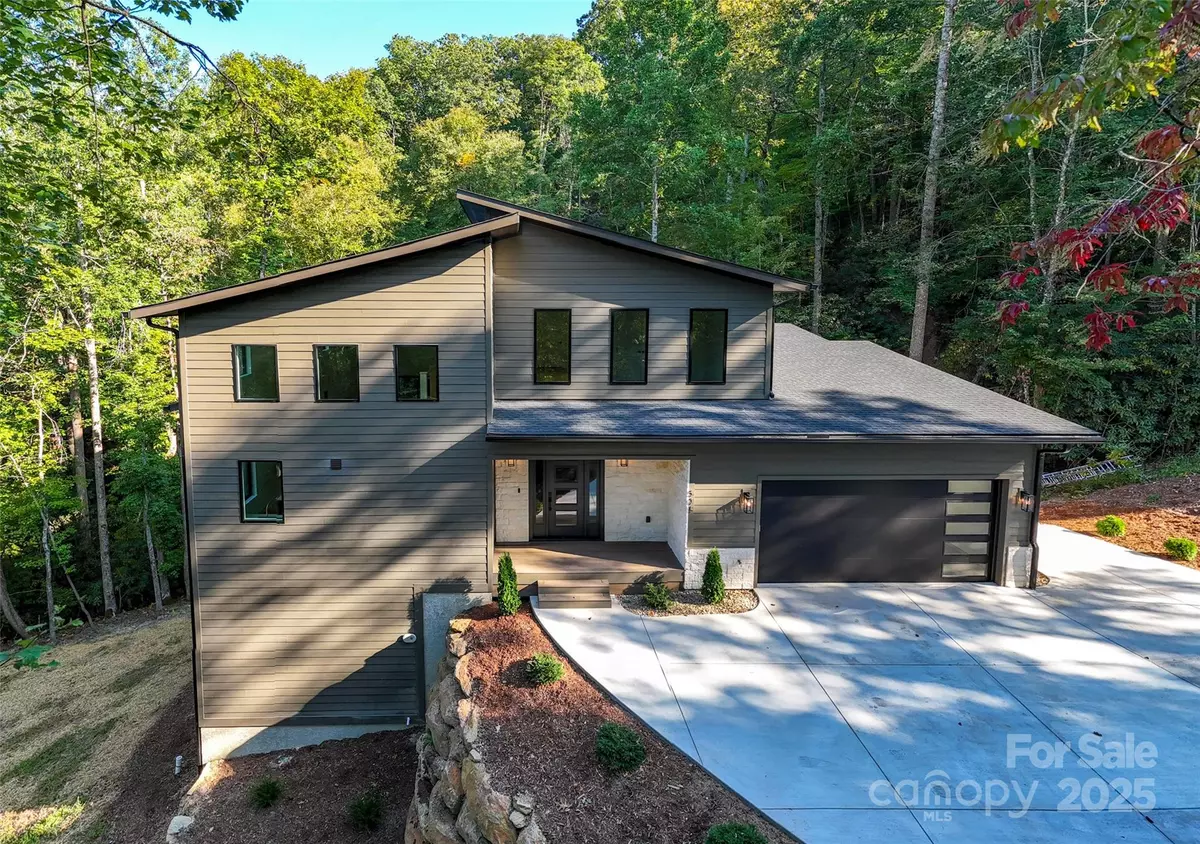 Horse Shoe, NC 28742,508 Hearthstone WAY
