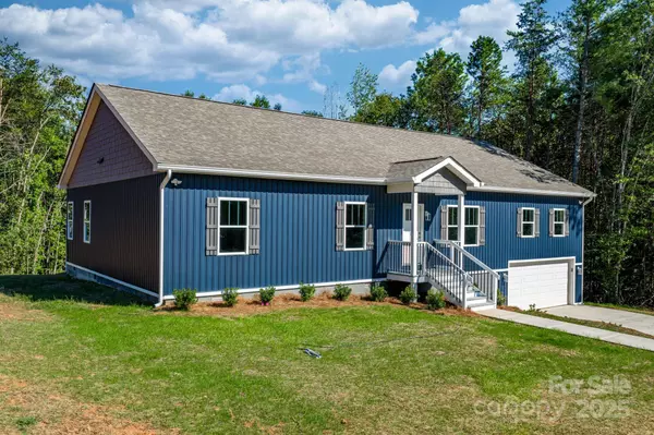 Hickory, NC 28601,138 Cascades DR