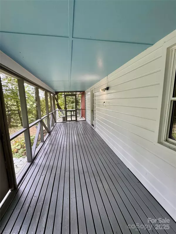 Old Fort, NC 28762,2594 Greenlee RD