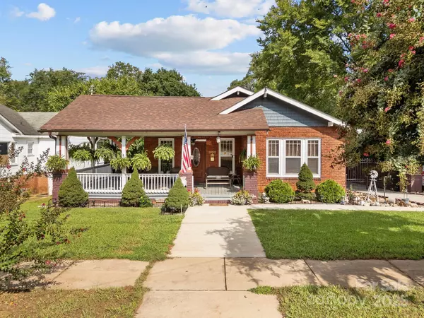 Salisbury, NC 28144,820 N Lee ST