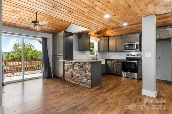 Granite Falls, NC 28630,4921 Mccall Town RD