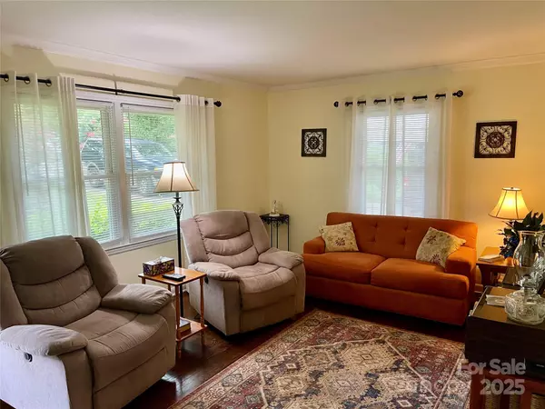 York, SC 29745,10 Georgia AVE