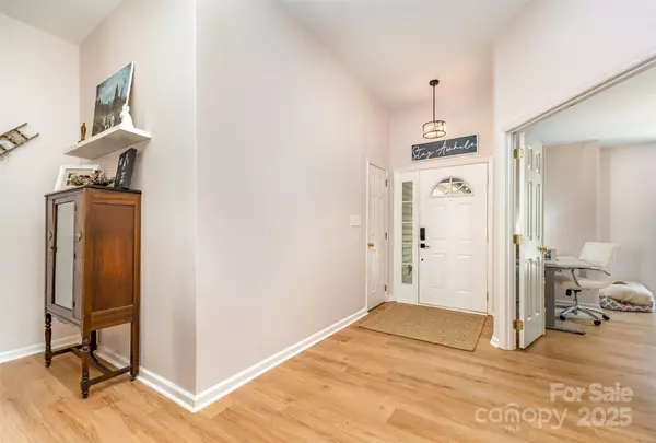 Charlotte, NC 28213,2632 Yarrow RD