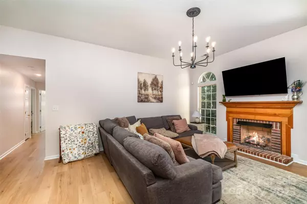 Charlotte, NC 28213,2632 Yarrow RD