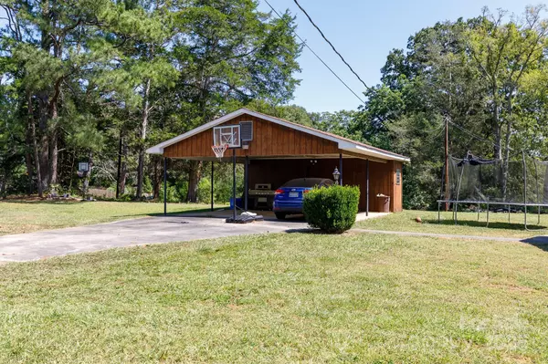 Chester, SC 29706,965 Pine Ridge RD