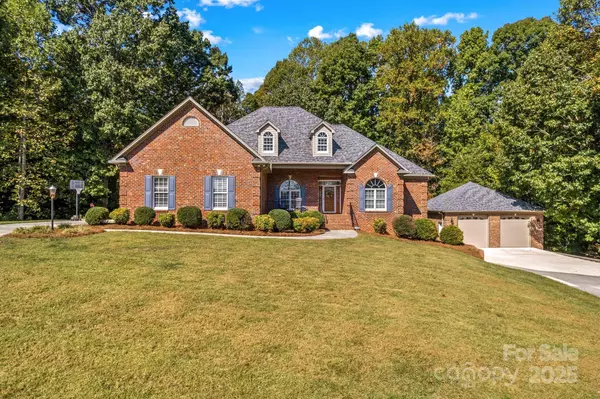 Lexington, NC 27295,100 Burkeview CT