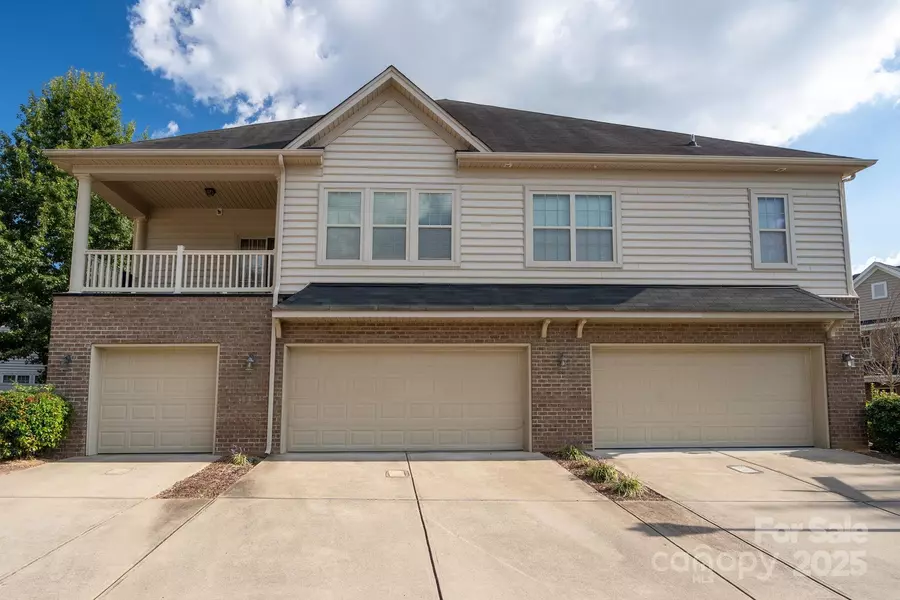 14521 Crociani DR, Charlotte, NC 28277