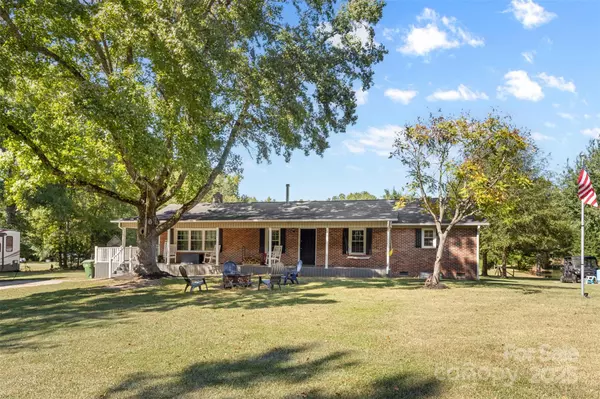 4661 Willie Bayne LN, Heath Springs, SC 29058