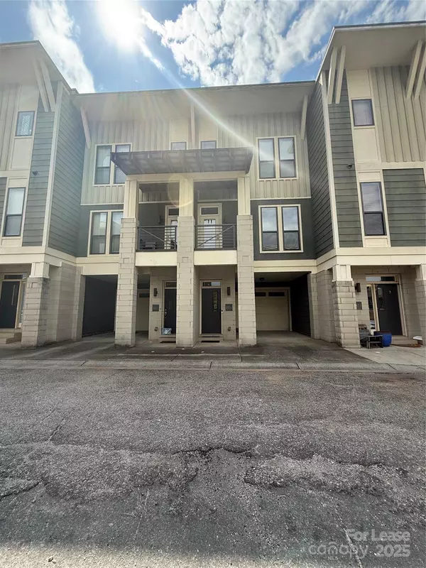 Charlotte, NC 28205,2976 Textile WAY
