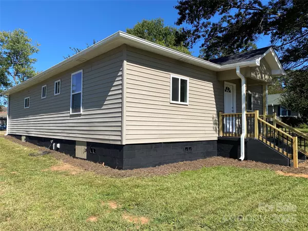 Forest City, NC 28043,230 McArthur ST