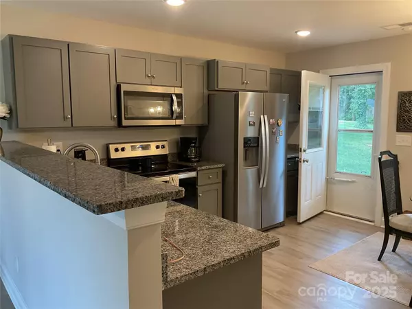 Salisbury, NC 28144,1550 N Lee ST