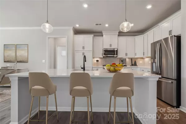 Sherrills Ford, NC 28673,936 Exeter DR