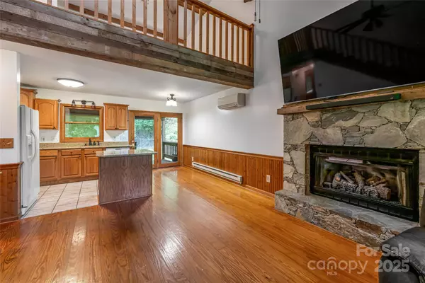 Waynesville, NC 28785,939 Mountain Lake DR