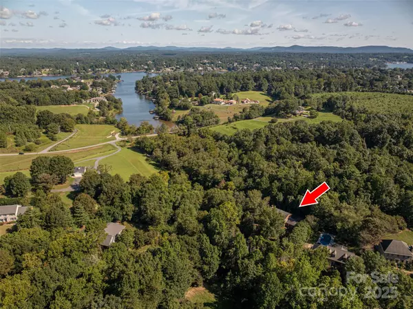 Hickory, NC 28601,240 37th Avenue PL NW
