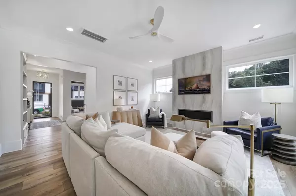 Charlotte, NC 28211,911 Laurel Creek LN