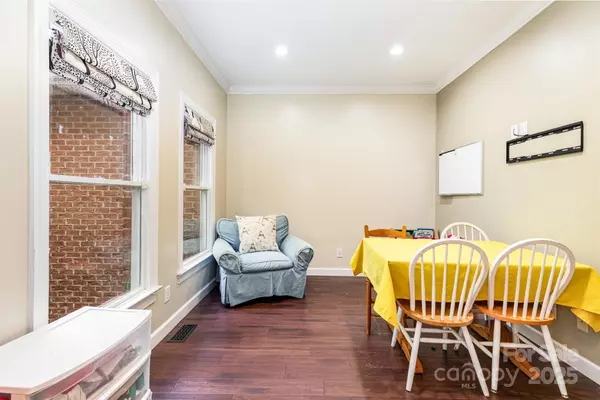 Mooresville, NC 28115,106 Jason LN
