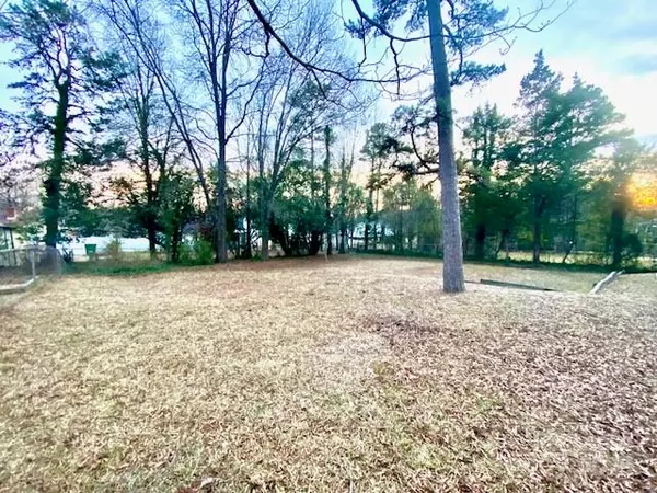 Charlotte, NC 28212,1332 Woodberry RD