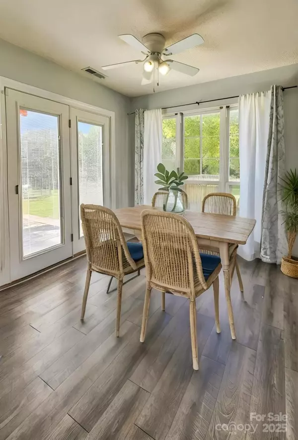 Sherrills Ford, NC 28673,7883 Stillwater DR