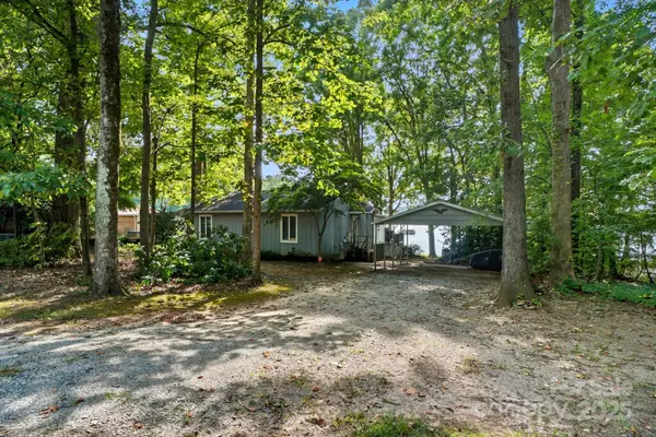 Denver, NC 28037,1765 Dogwood Hill DR