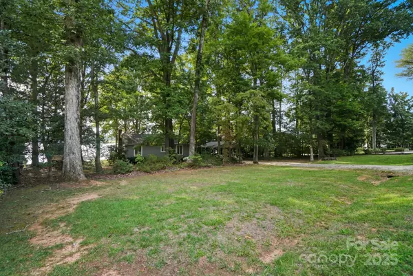 Denver, NC 28037,1765 Dogwood Hill DR