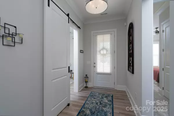 Belmont, NC 28012,232 Lanyard LN