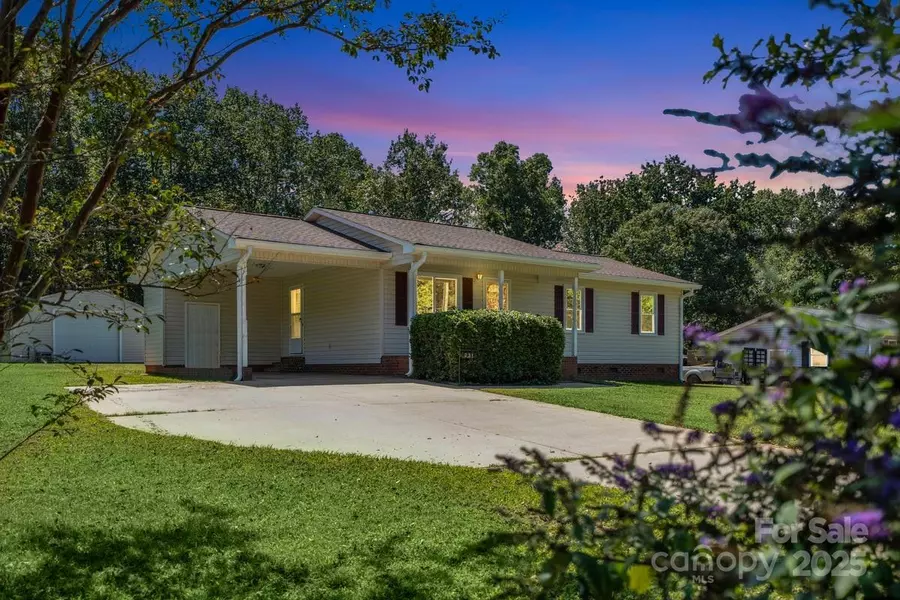 231 Pineland AVE, Shelby, NC 28152