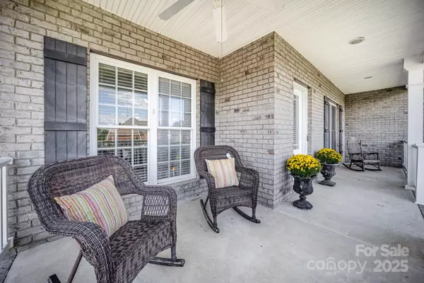 Gastonia, NC 28054,2509 Sandlewood DR