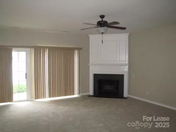 Charlotte, NC 28270,3237 Mannington DR