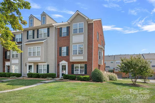 9204 Washam Potts RD, Cornelius, NC 28031