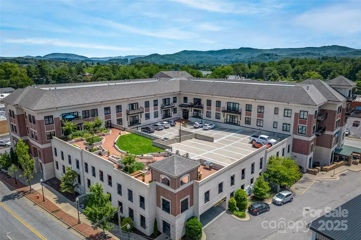 Brevard, NC 28712,29 W French Broad ST #318