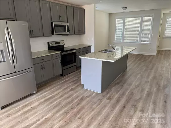 Charlotte, NC 28206,1003 Wainwright AVE