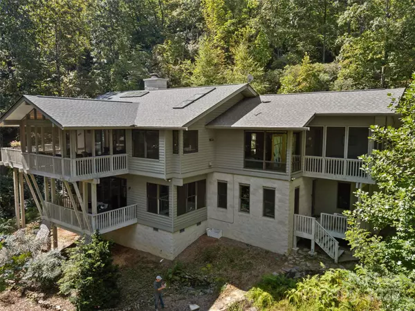 Pisgah Forest, NC 28768,466 Sweetwater LN