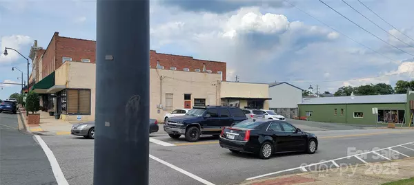 Wadesboro, NC 28170,105 E Morgan ST