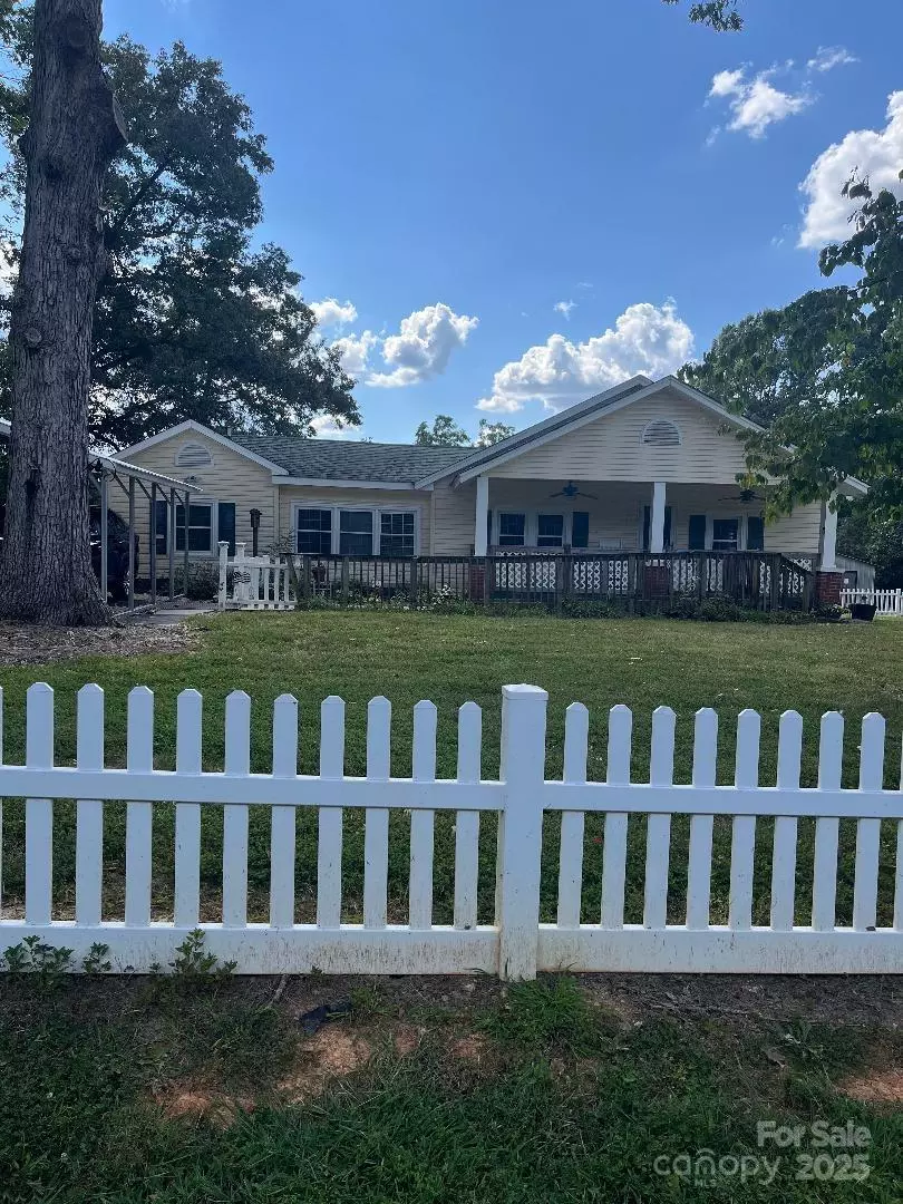 Waxhaw, NC 28173,9404 Providence RD