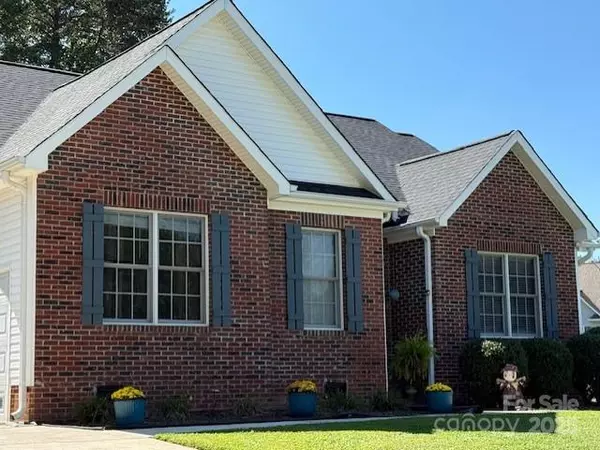 Gastonia, NC 28052,1234 Laurel Woods DR