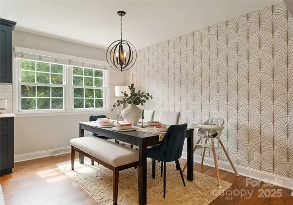 Charlotte, NC 28211,5936 Charing PL