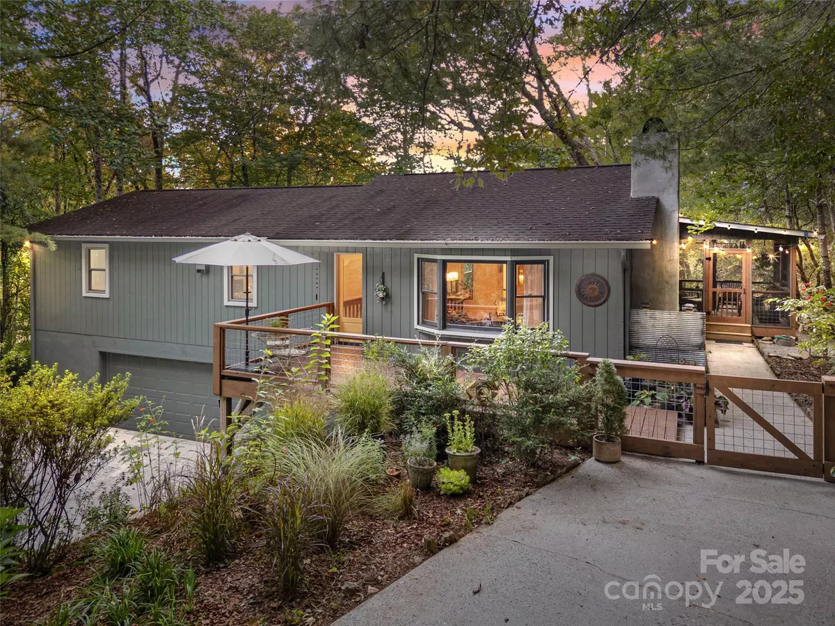 Brevard, NC 28712,197 Tip Top RD