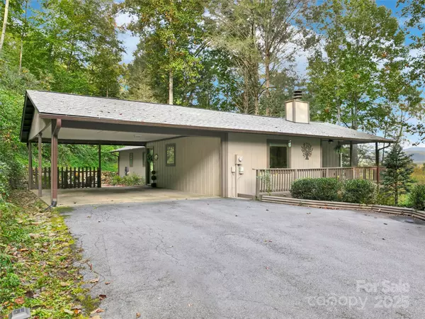 Pisgah Forest, NC 28768,44 Falls Creek RD