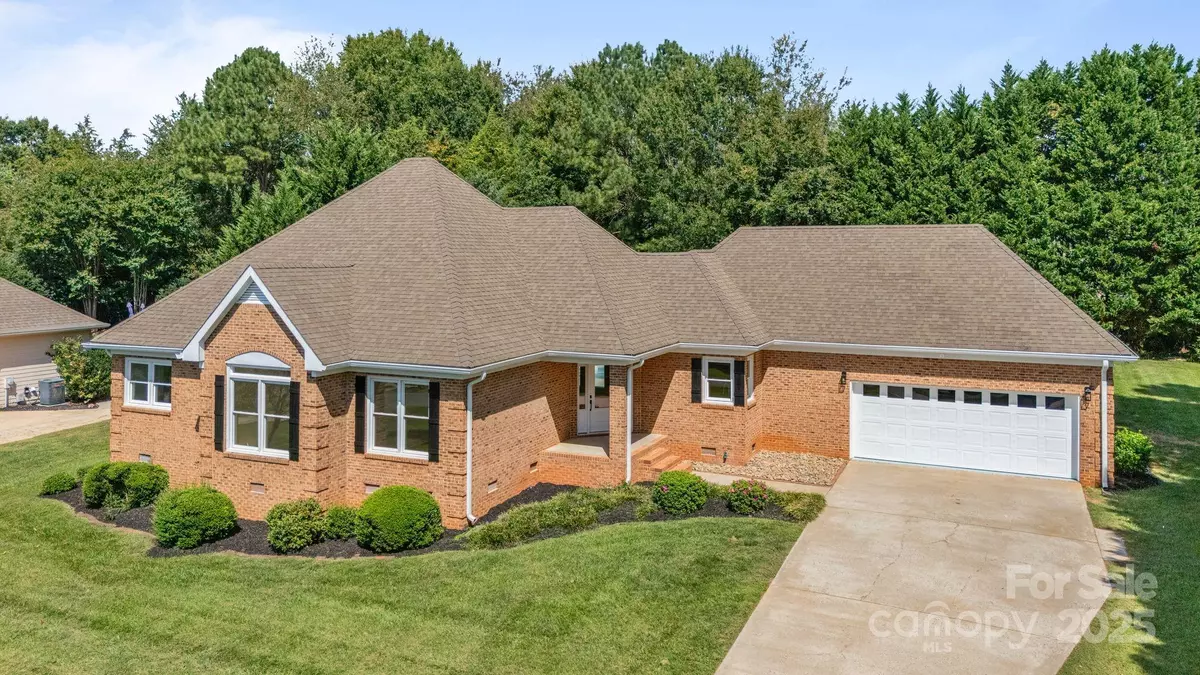 Mooresville, NC 28117,133 Broadbill DR