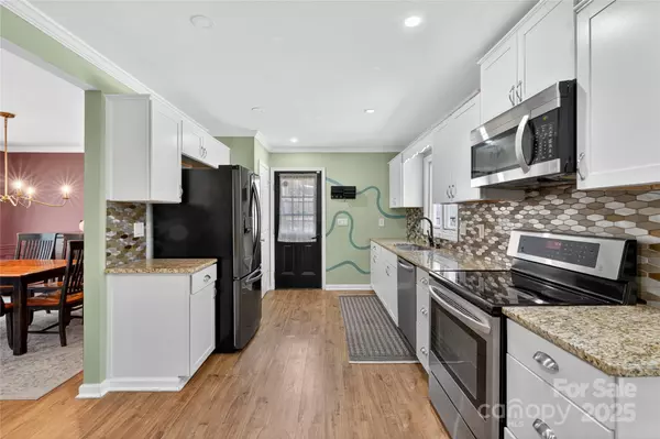 Matthews, NC 28105,13423 Idlefield LN