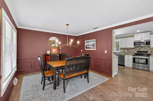 Matthews, NC 28105,13423 Idlefield LN