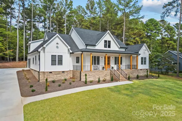 129 Greens RD, Granite Falls, NC 28630